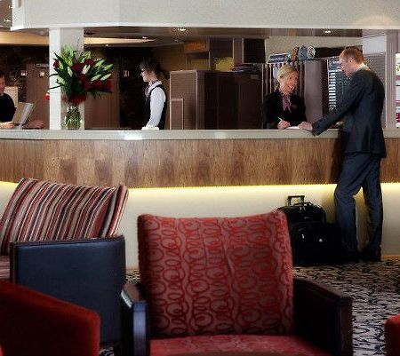Lodge Hotel Coleraine Bagian luar foto